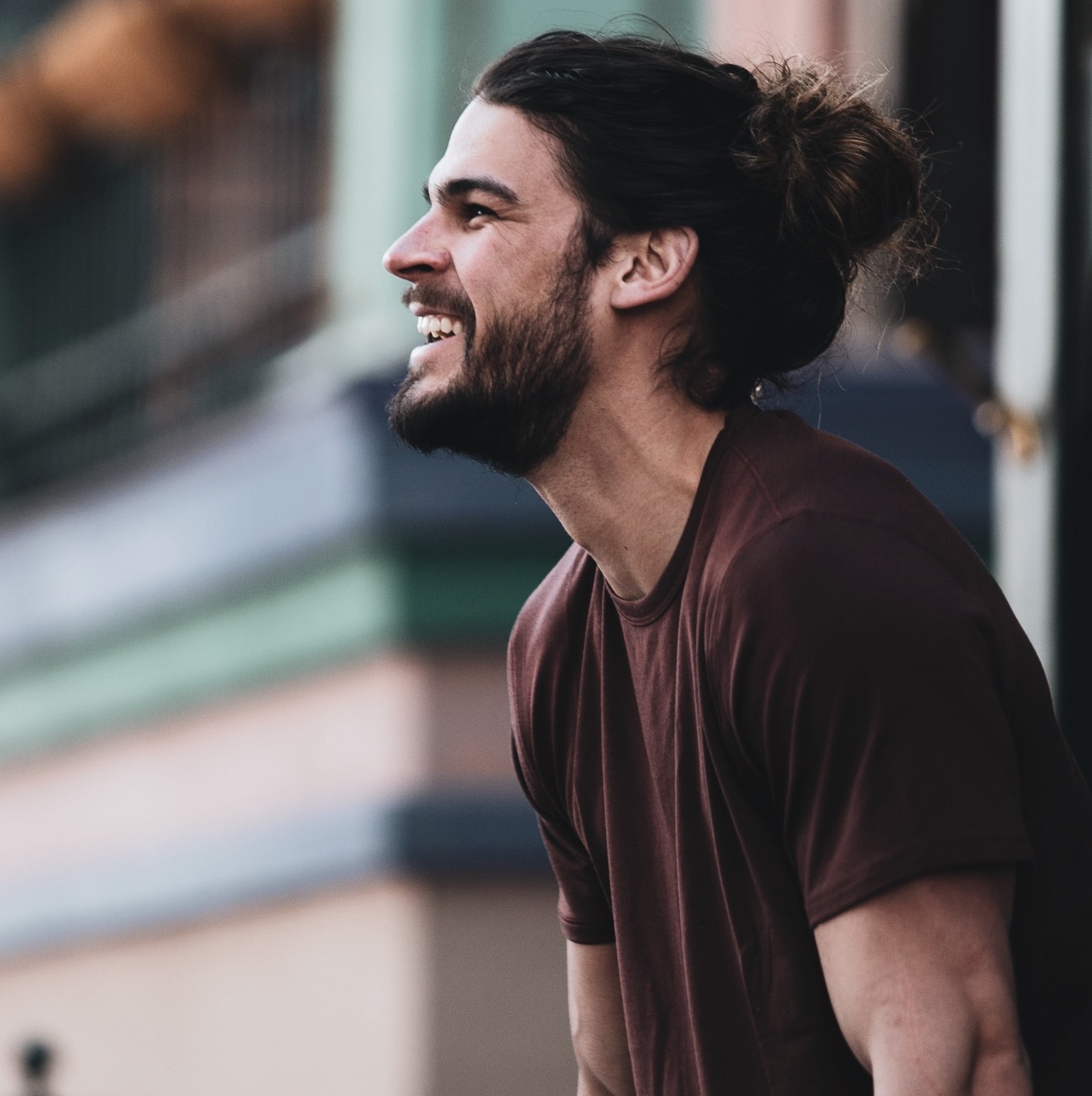 homme-cheveux-longs